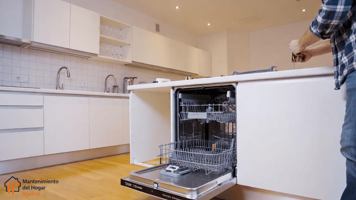 instalación urgente de lavavajillas