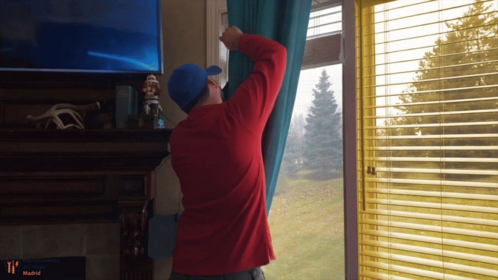 reparación persianas atascadas